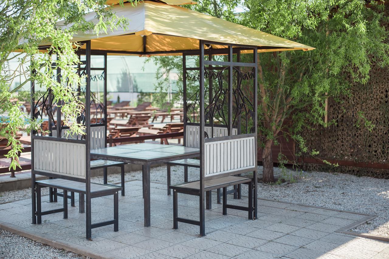 Picnic Park Hotel Shenggeldi Buitenkant foto